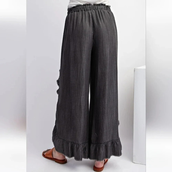 New Easel Black Ruffle Chambray Relaxed Fit Pants - Picture 4 of 6